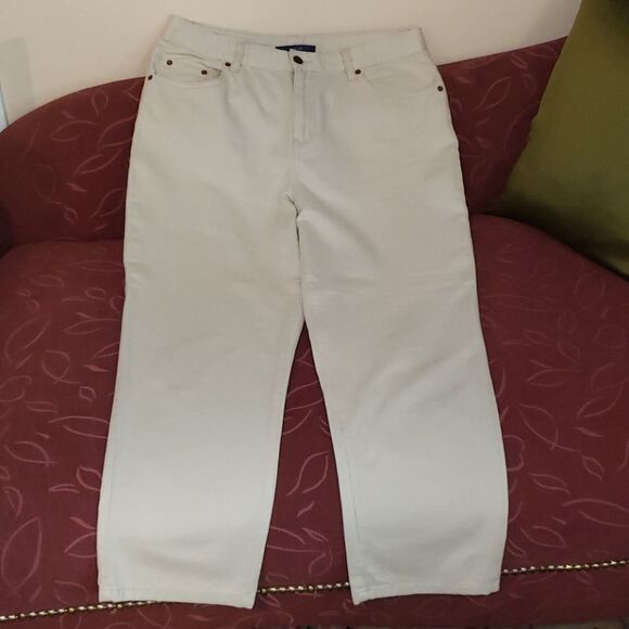 Bill Blass Easy Fit Petite Jeans - Picture 1 of 8
